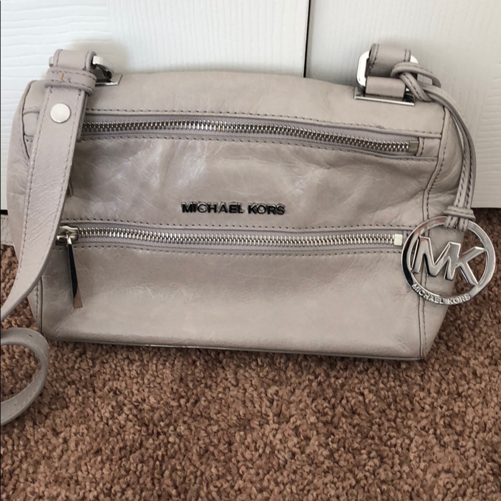 Faux gray Michel kors crossbody purse